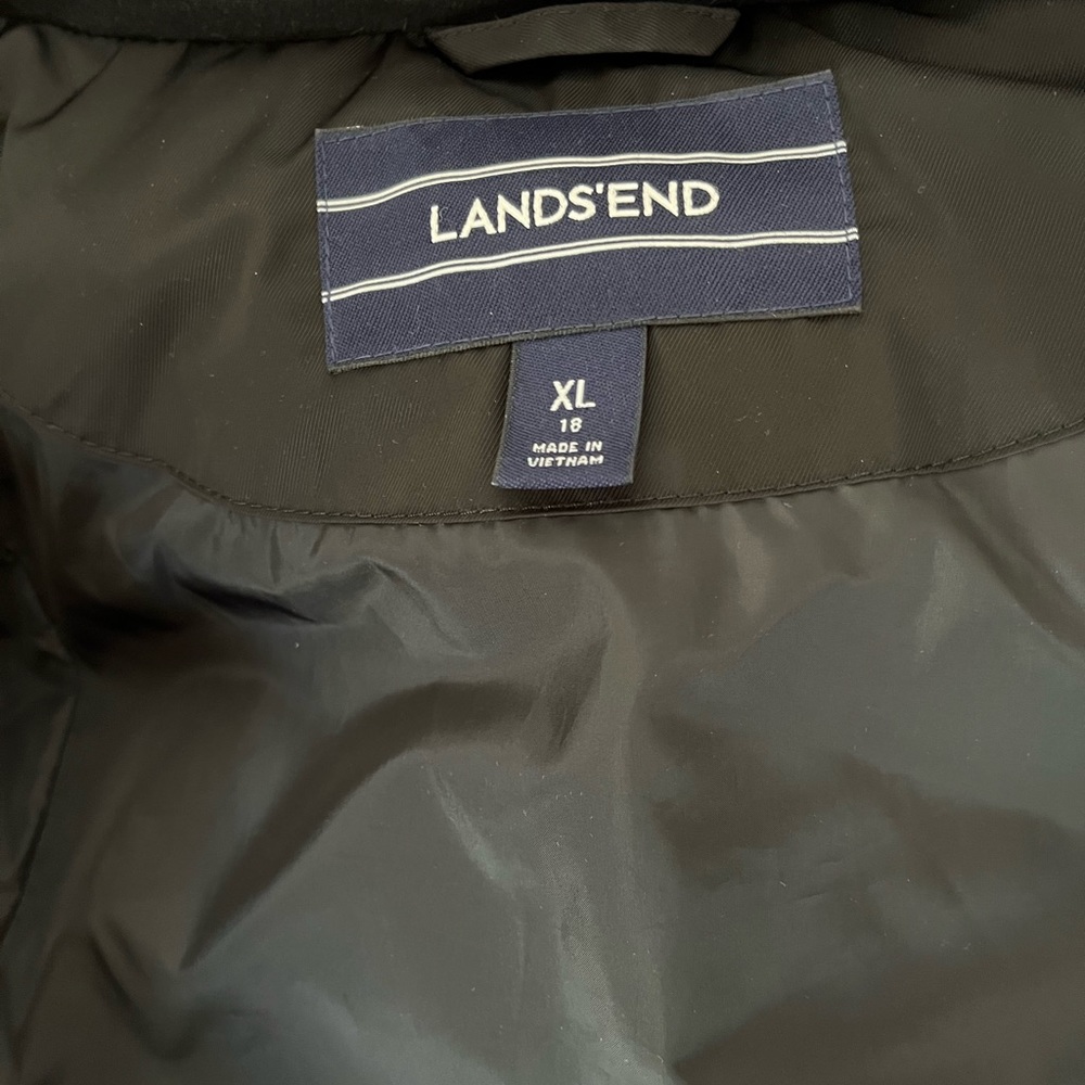 Lands End winter coat with removable hood